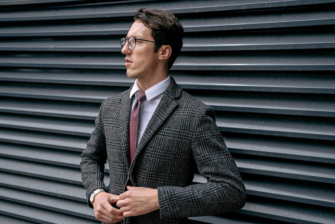 A Closer Look at Men's Jackets: The Differences Between Suits, Blazers, and Sport Coats