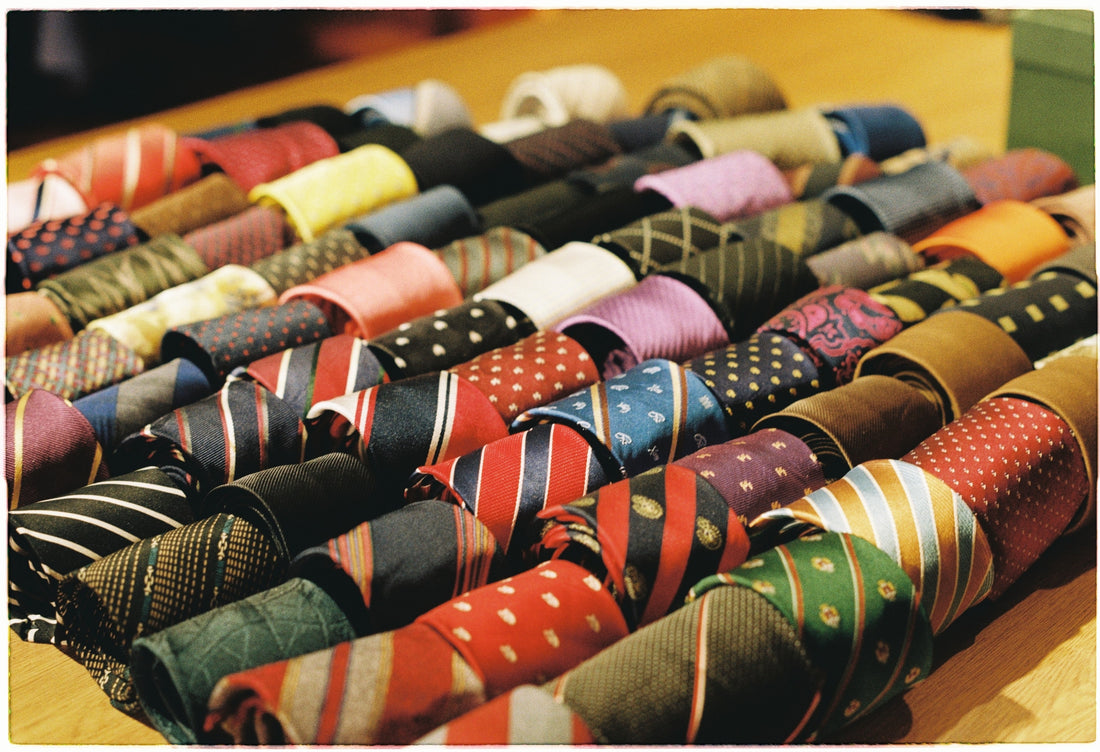 A Matter of Fabric: Deciding Between Cotton, Silk, and Wool for Your Next Necktie